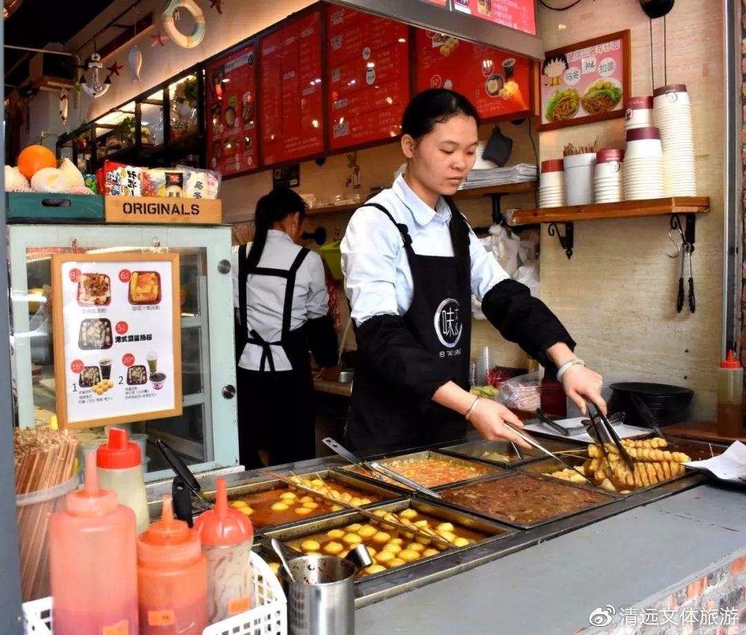 在学校旁边适合什么样的小吃店,在学校开什么小吃馆