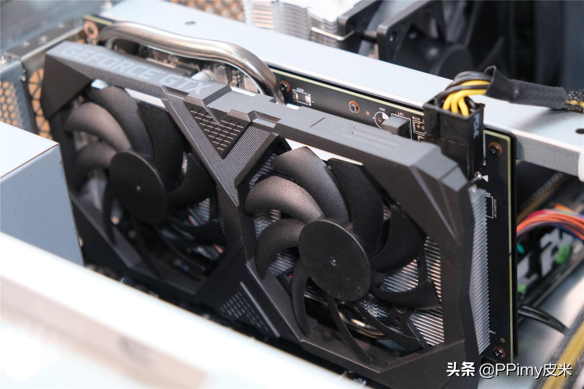 练习时长2年半整机圈迎来新练习生:七彩虹iGameSigmaM500详测