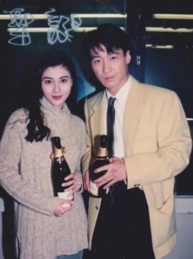 香港吴某凡的*艳猎**情史：天后港姐看不上，被不知名小助理迷乱心智