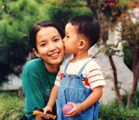 张丰毅吕丽萍为何离婚,张丰毅和吕丽萍离婚原因