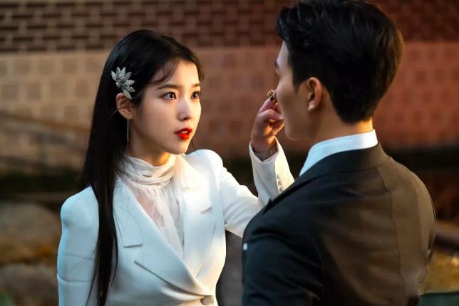 2020年好看的韩剧跟着学冬季穿搭,宅家无聊电视剧大全