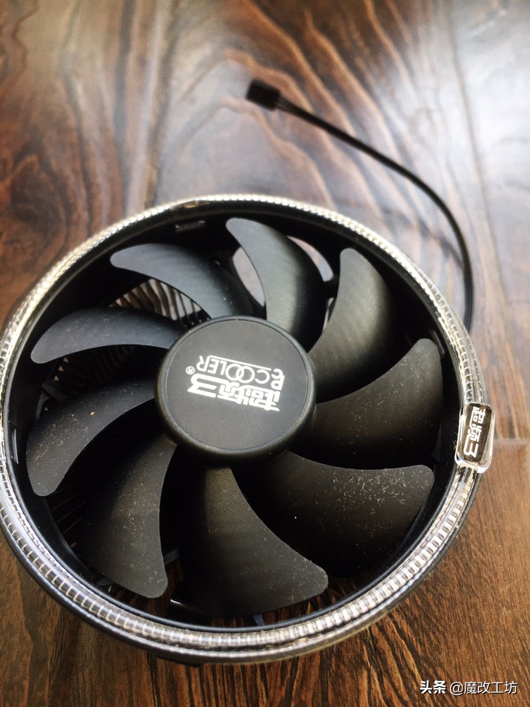 超频三大白鲨散热器怎么样,超频三大白鲨皓月版压得住i5么