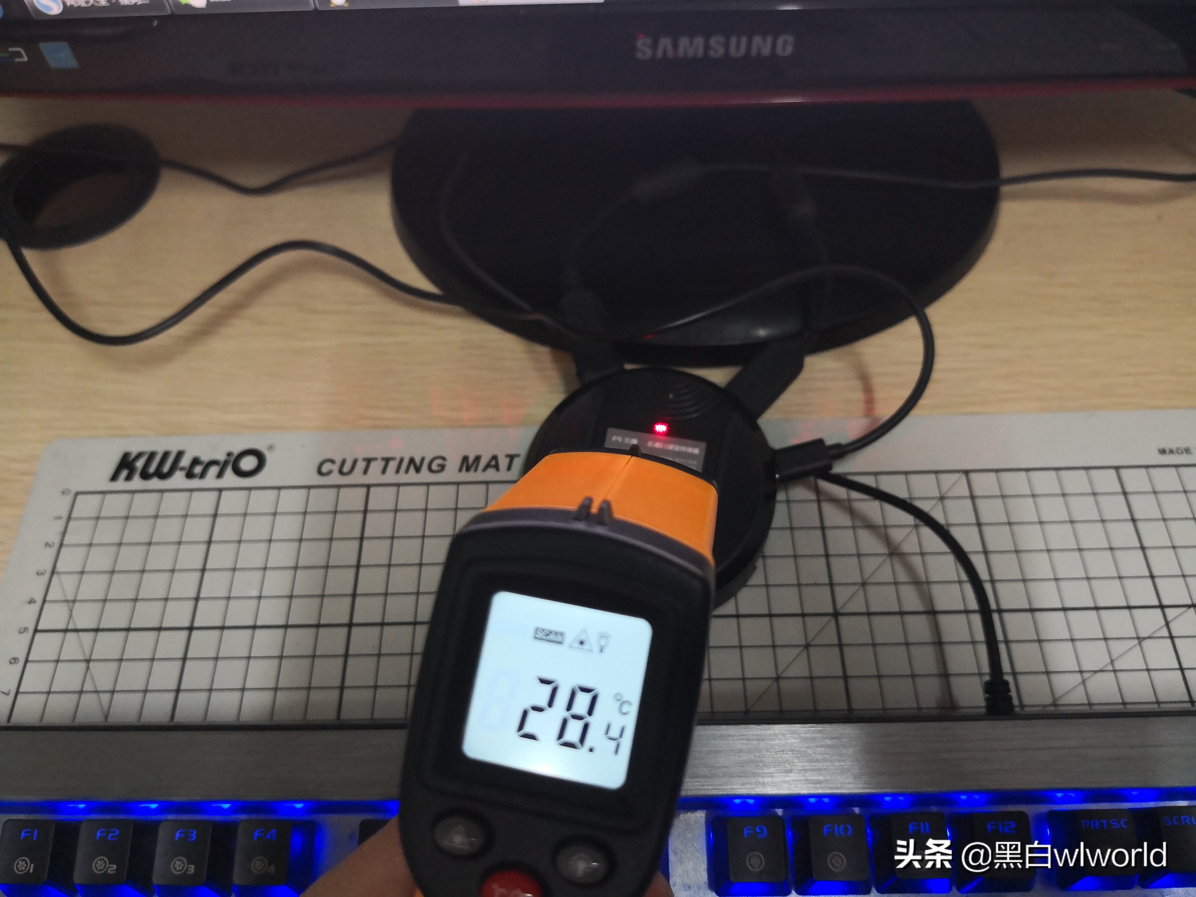 和平精英官方吃鸡键鼠,黑匣子和平精英