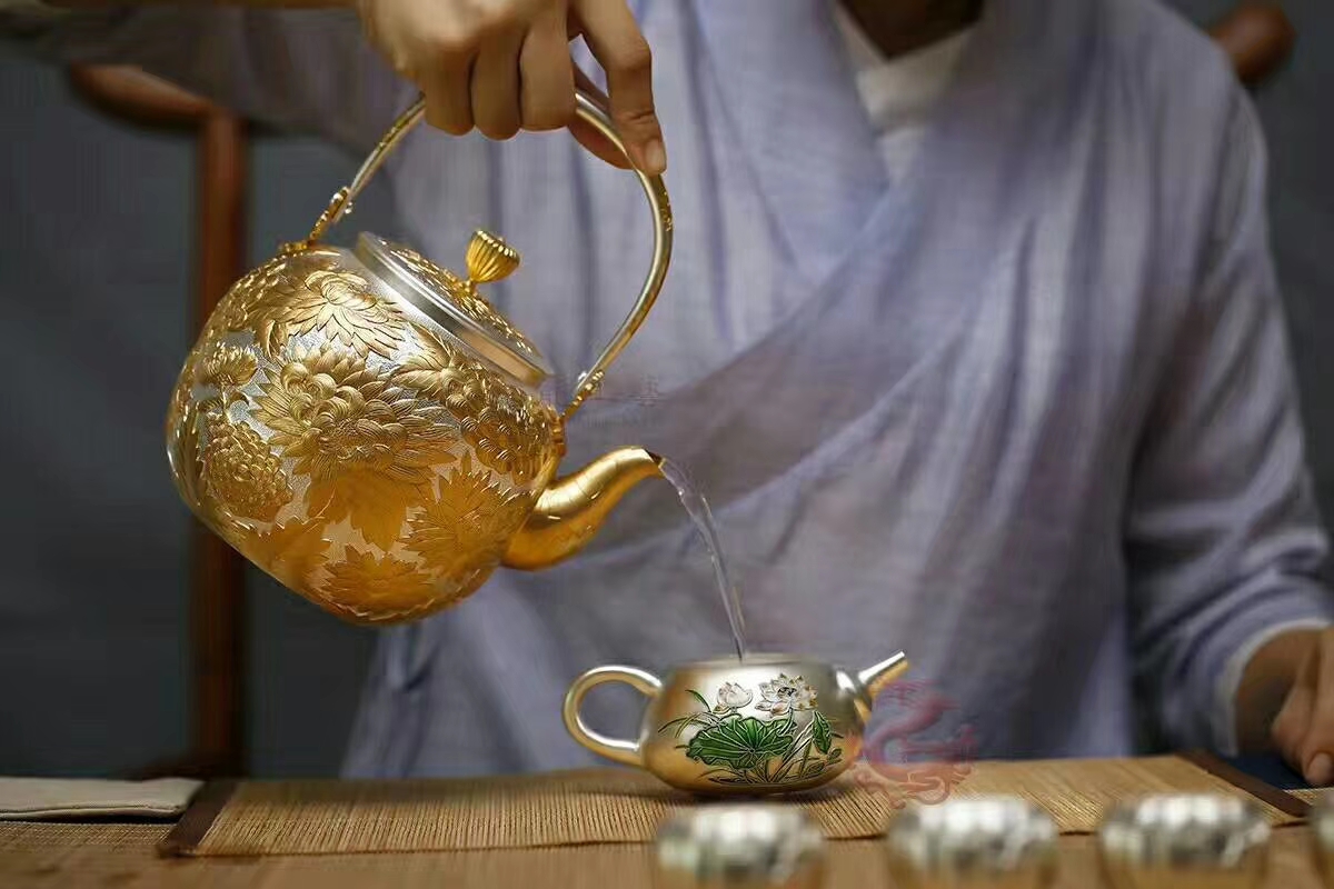 什么样的茶适合用壶煮茶,中国六种茶中哪种茶适合用银壶泡