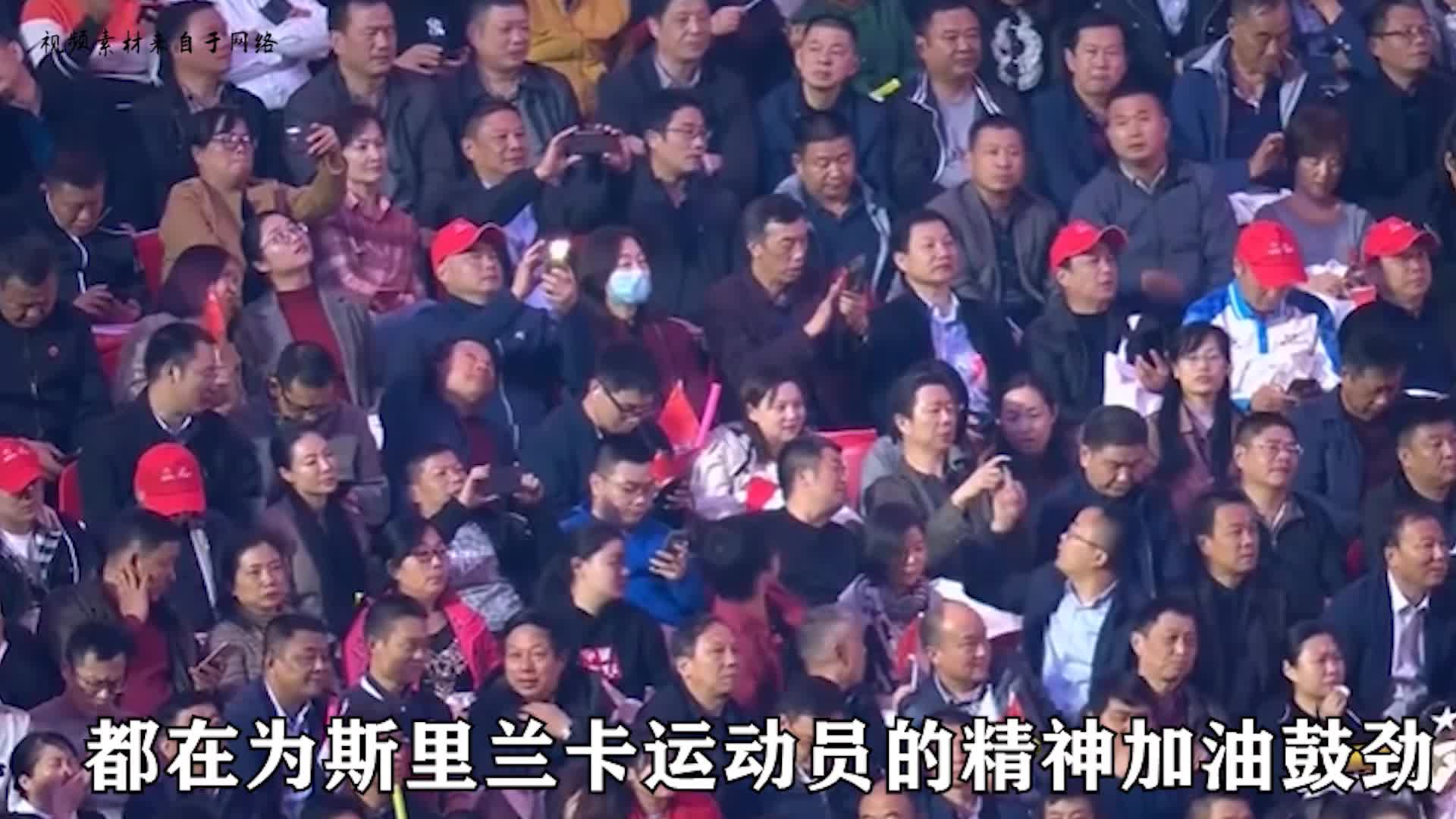 赛场上乒乓成绩倒数第一，连球都发不过去，却赢得了中国人的掌声