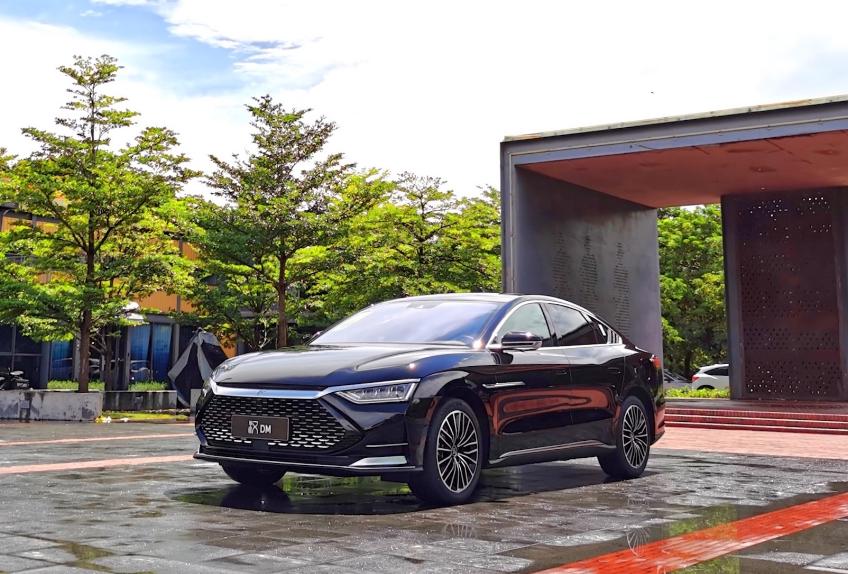 20多万的国产轿车，一年卖出10万台，国货黑粉们服不服？