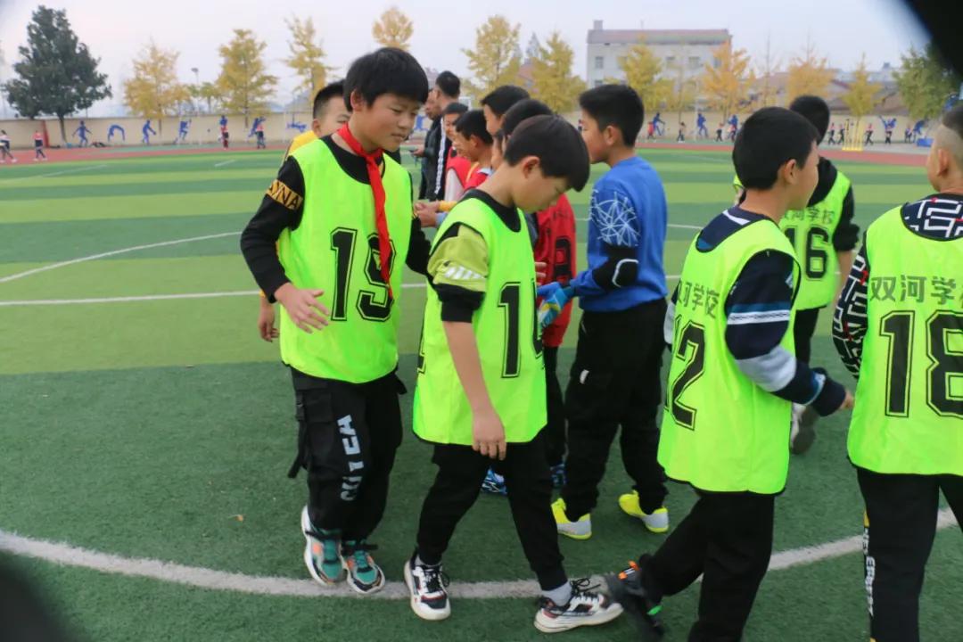 校园足球联赛拉开帷幕,我县2019校园足球联赛圆满落幕