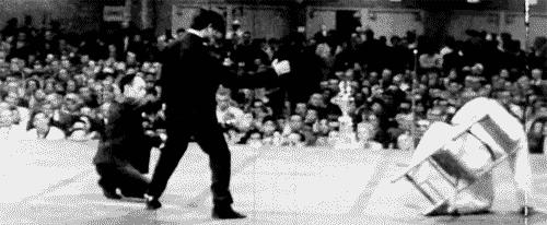 美国人称李小龙功夫之王,李小龙真的不可超越吗