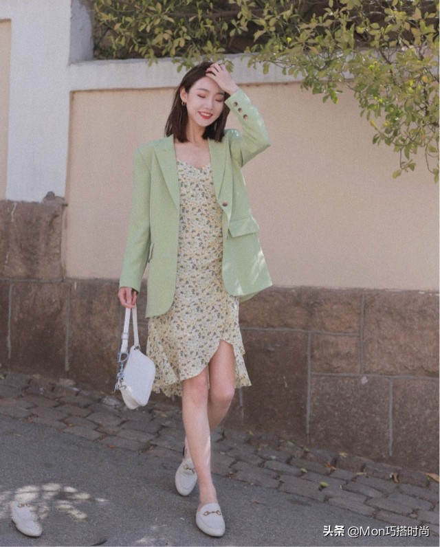 肩宽背薄脖子短女生怎么穿,肩宽背厚手臂粗女生上衣怎么选