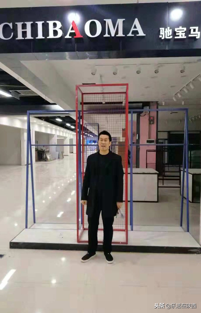 娓崡甯傚ぇ鑽斿尯涓囪薄鍩庡競骞垮満,澶ц崝鍩庡競涓囪薄骞垮満