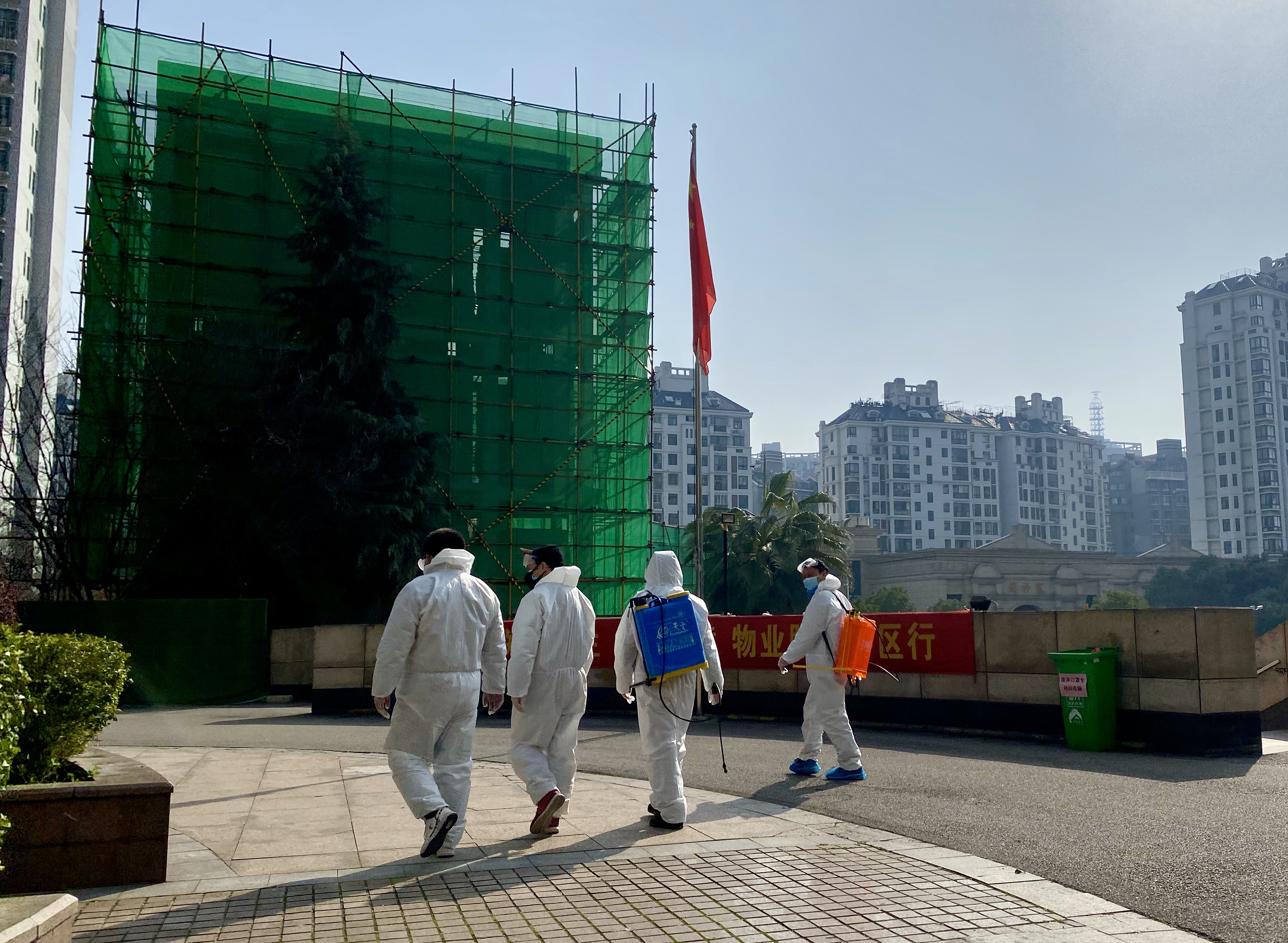 这个疫情中心的居民小区为何不卖惨？揭开逆境下的自强自愈秘笈