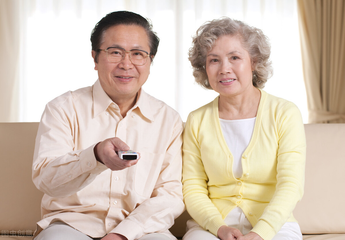 中风病人用生黄芪好还是炙黄芪好,老年人便秘可以喝黄芪吗