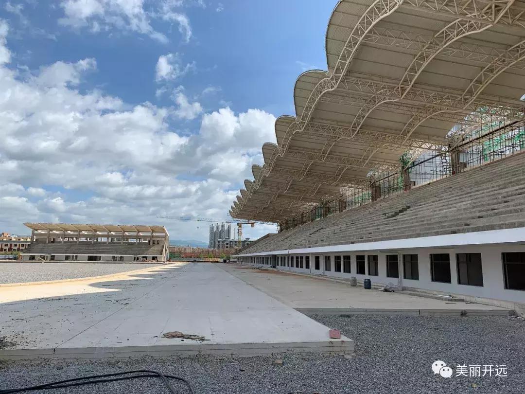 运动公园建设进展,开远体育创意产业园足球