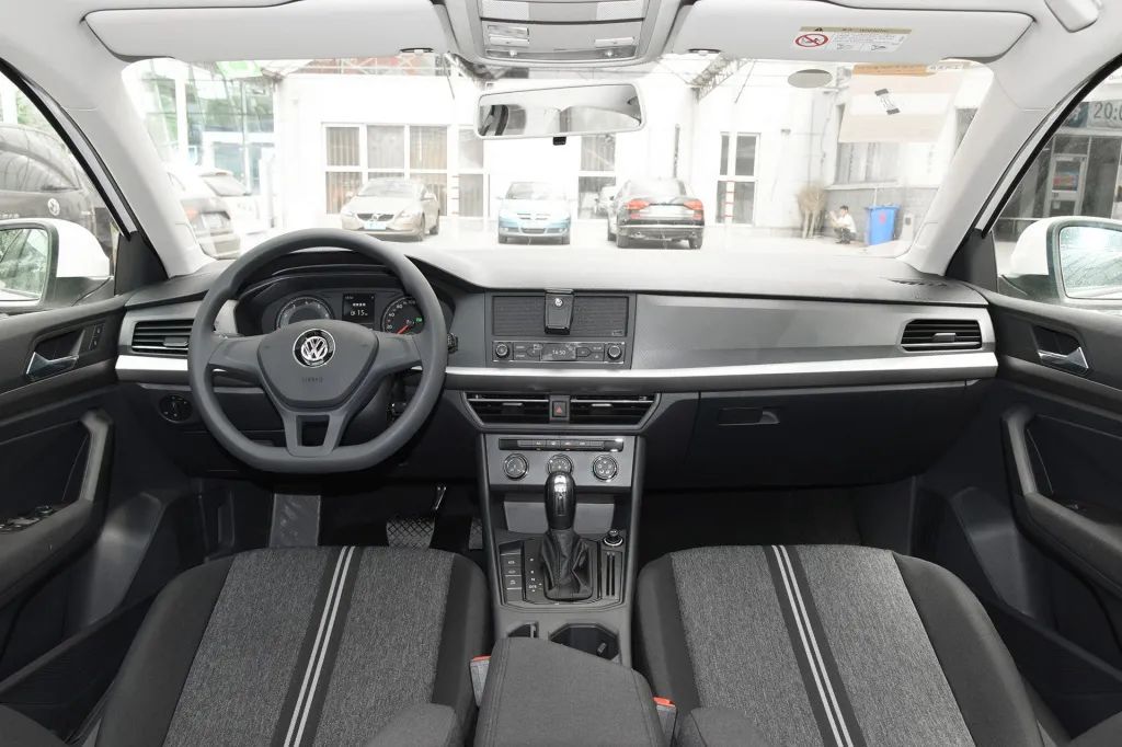 朗逸轩逸英朗到底哪个更值得购买,轩逸朗逸英朗卡罗拉宝来思域比较