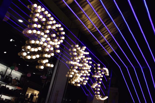 5000颗气球从天而降,从天而降的1亿颗钻石