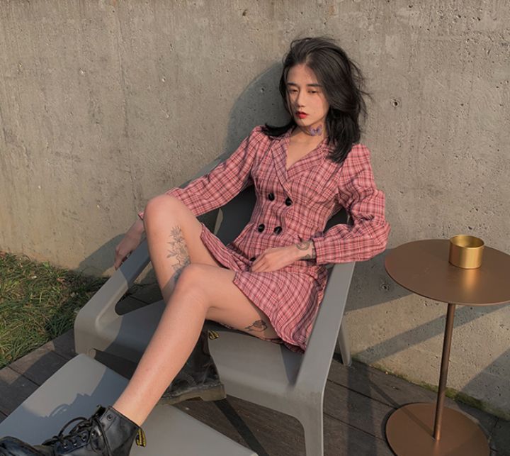 不想穿非要穿什么,不想穿名牌