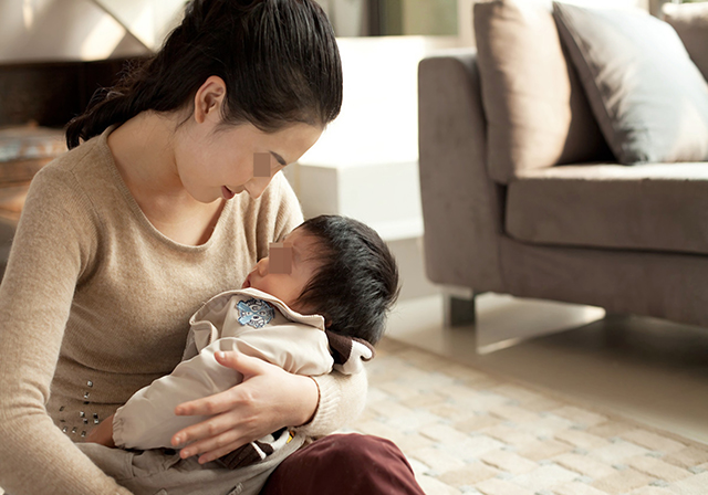 孩子睡觉有特殊嗜好,孩子睡前有小癖好