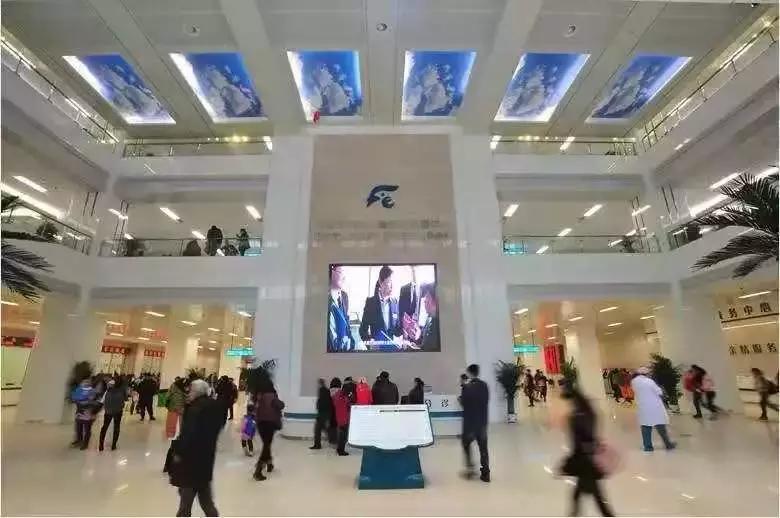 “长龙阵”不见了，儿童医院今年“门可罗雀”，咋了？