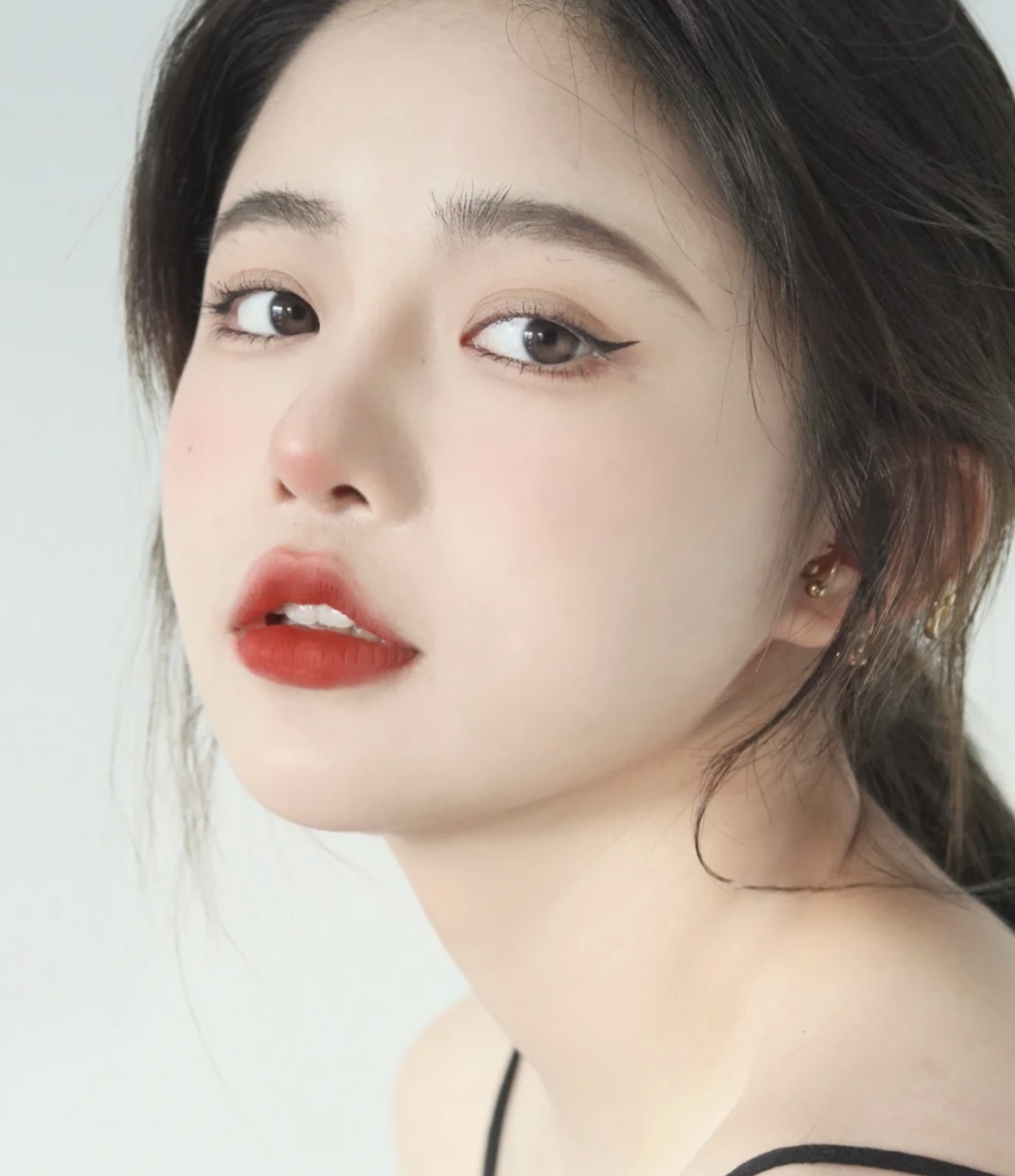 为什么ysl口红这么火,ysl口红便宜是真的吗