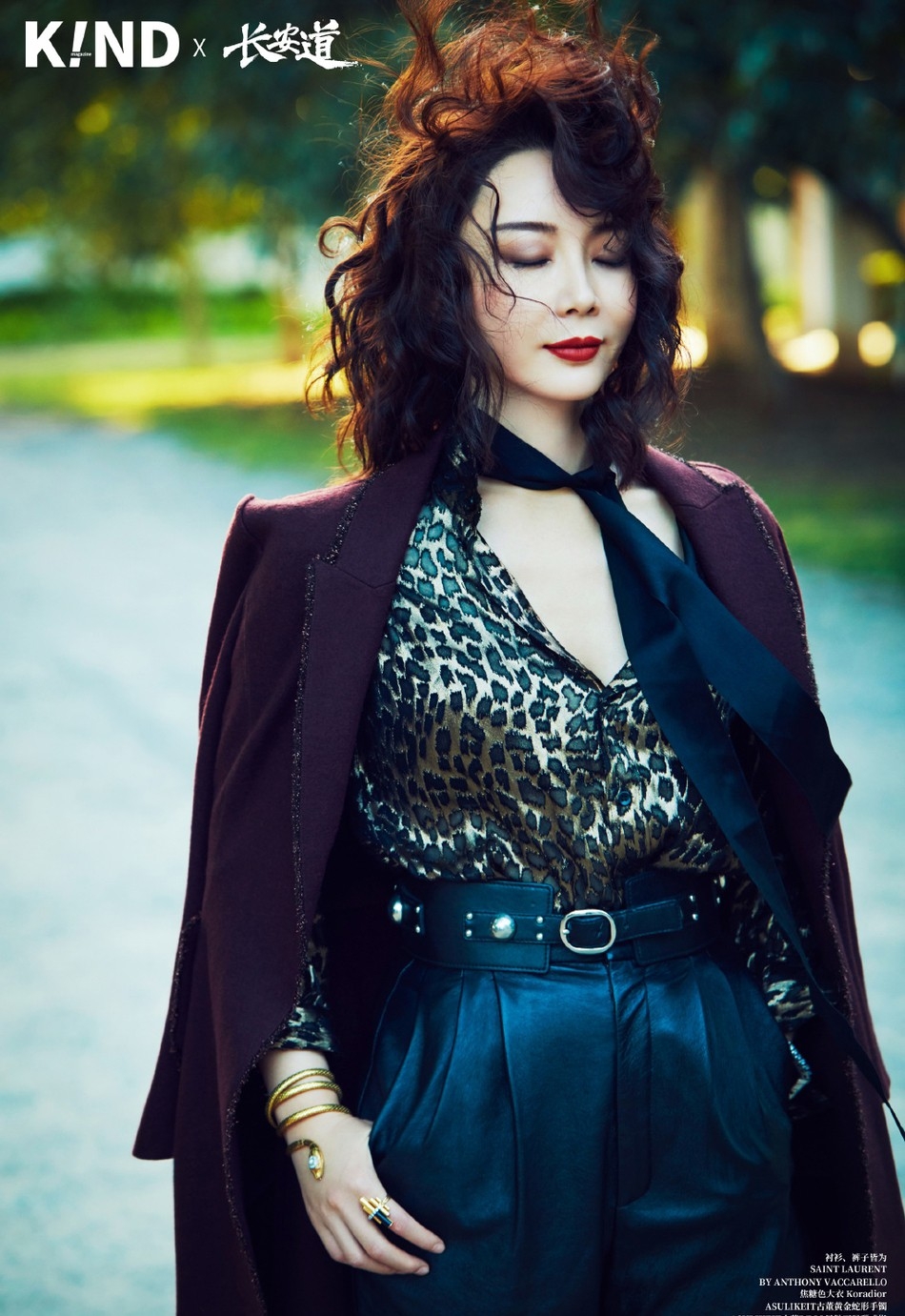 秦岚陈数惊艳写真照片,陈数黑白风唯美瑜伽写真