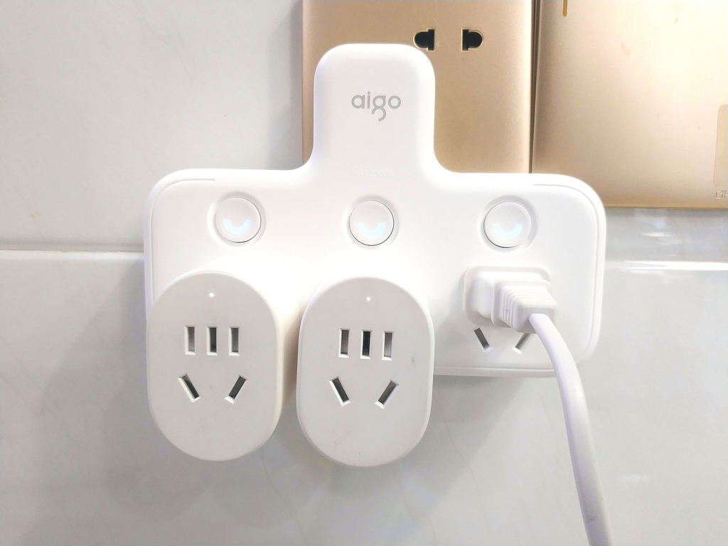 让用电变得安全还便利:aigo国民好物转换器体验