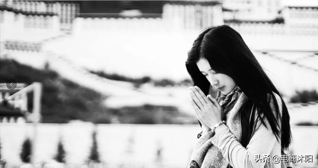 宝妈初期怎么赚钱,80后宝妈创业改变命运的一个月