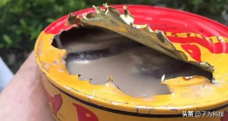 在国外卖皮蛋和咸鸭蛋被抓？歪果警方：不适合人类食用…