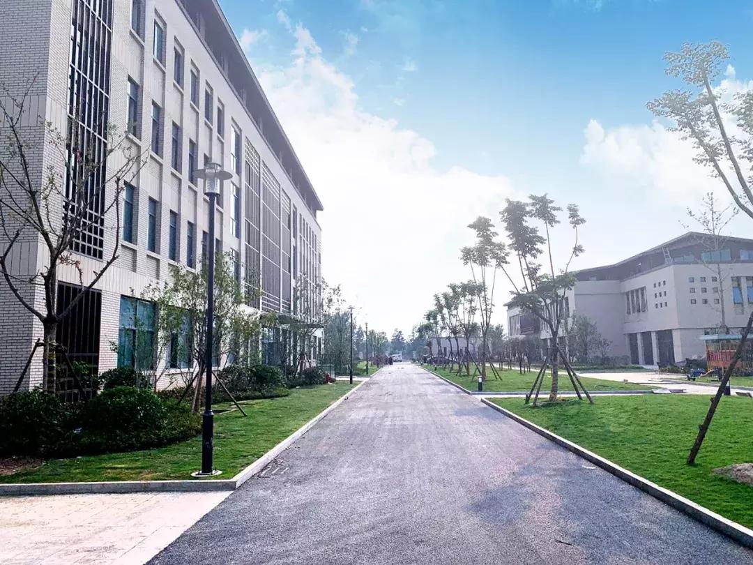 萧县鹏程中学凤北校区简介,萧县鹏程实验学校