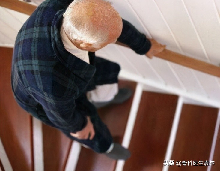 膝关节退行性膝盖疼痛怎么治,膝关节疼痛膝盖响怎么办