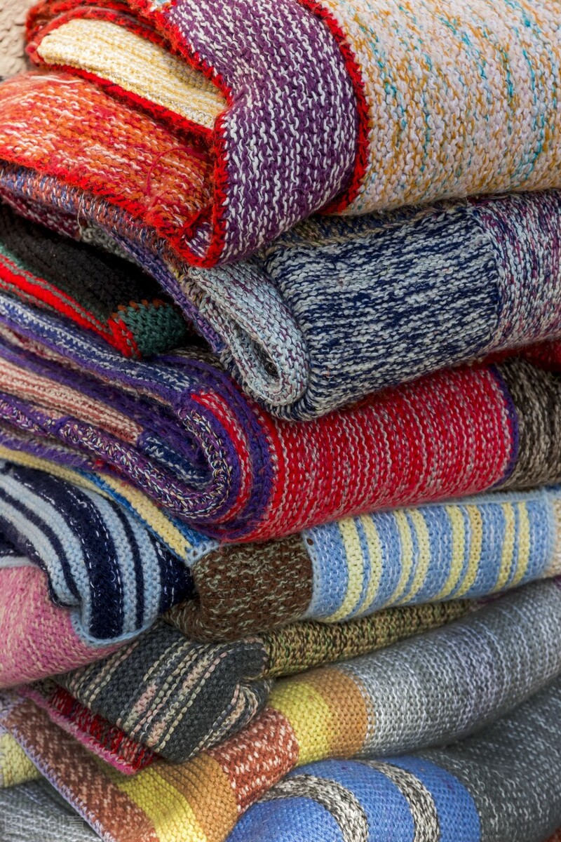 故事:为了一张天鹅绒毛毯,气得妈妈口吐芬芳