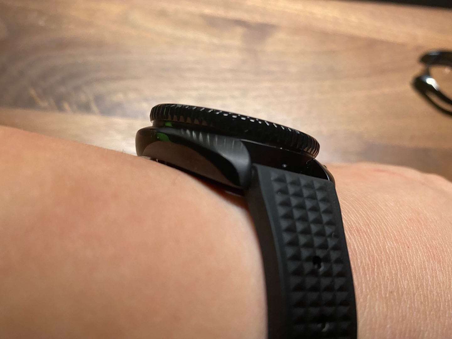 国产水鬼测评视频,毒液六代评测