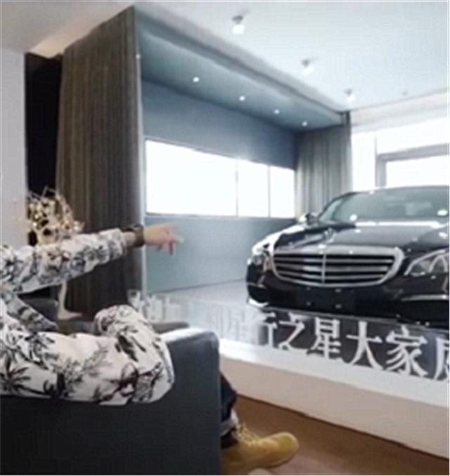 奔驰现车最多的4s店,亚洲最大奔驰4s店