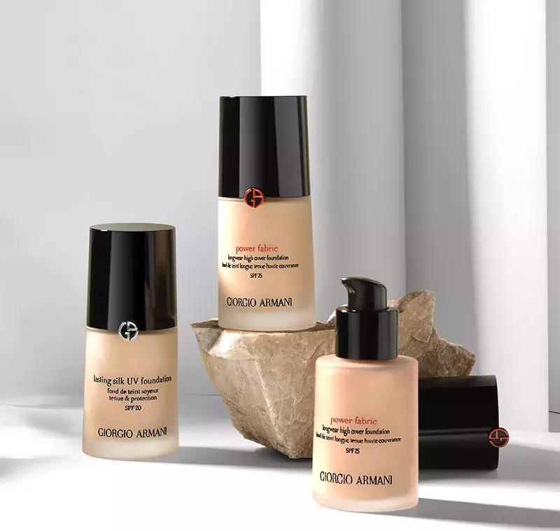 哪个粉底液遮瑕效果好不脱妆油皮,油皮公认最好用的粉底液前十