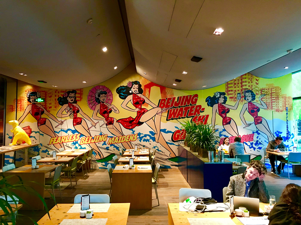 除了插画生猛，这家潮店如何把创意卖出上百万？