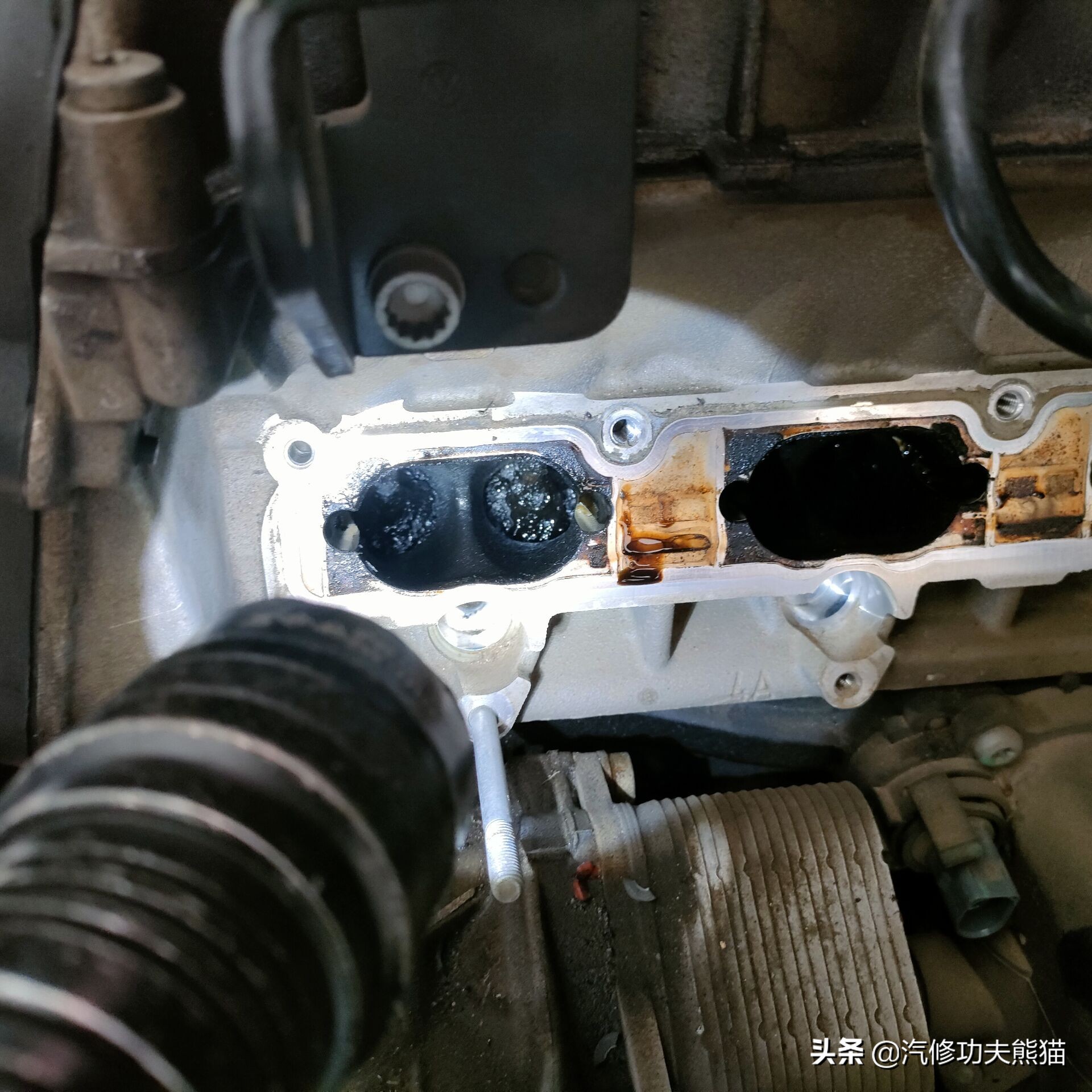 奥迪q5烧机油值不值得买,2015款奥迪q5舒适型烧机油