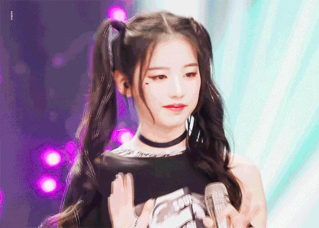 女团发型教程简单漂亮,女团发型甜酷风格戴大蝴蝶结