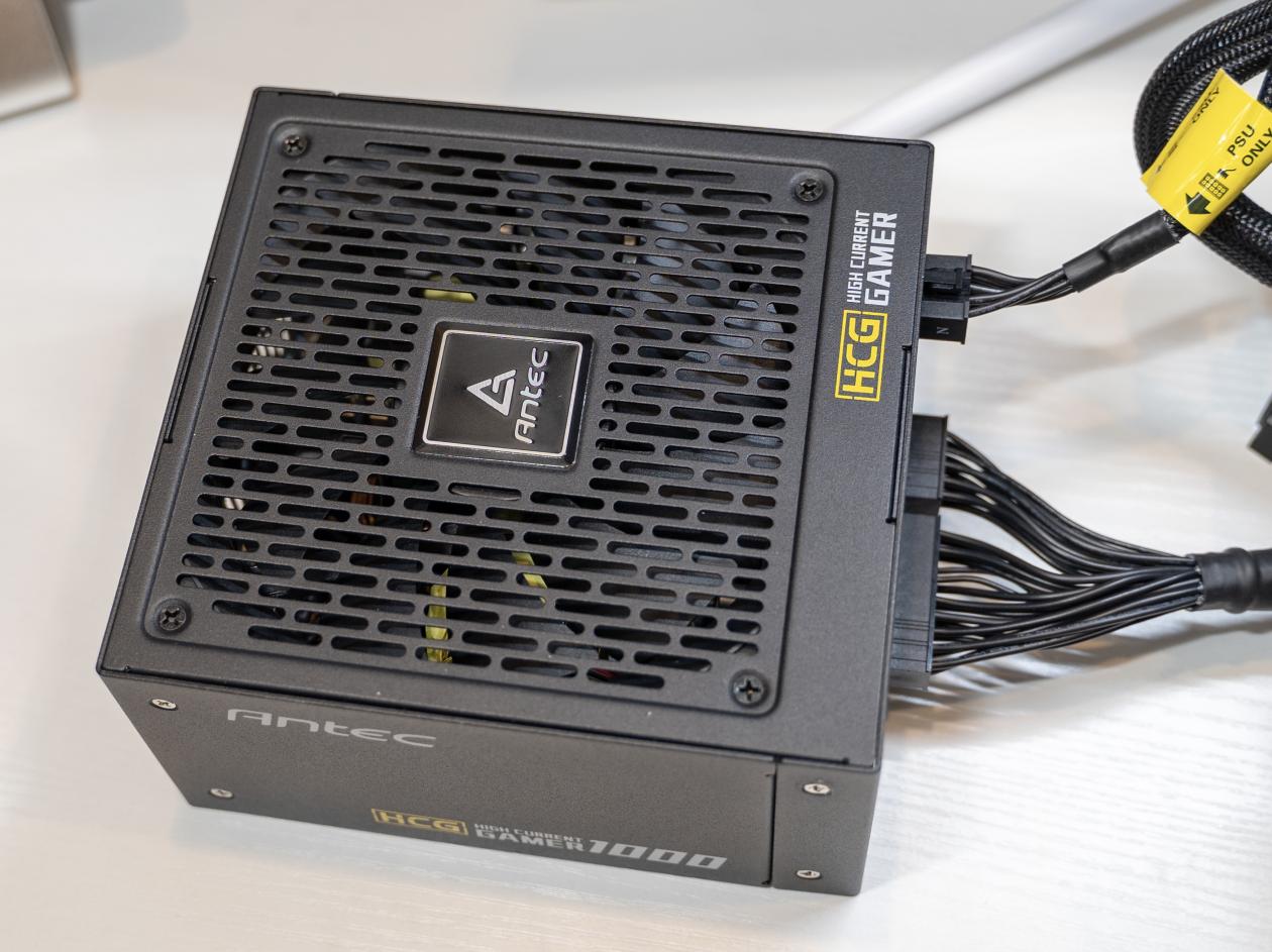 液金标杆的硅脂究竟怎么样？*力暴**熊硅脂横评