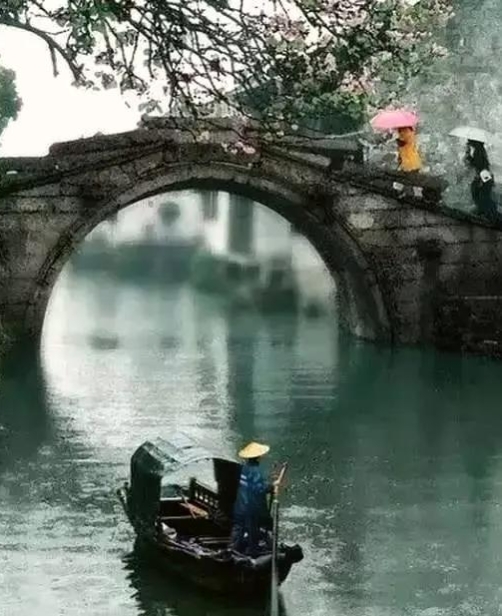 秋景诗句简单鉴赏,带秋的古诗词赏析