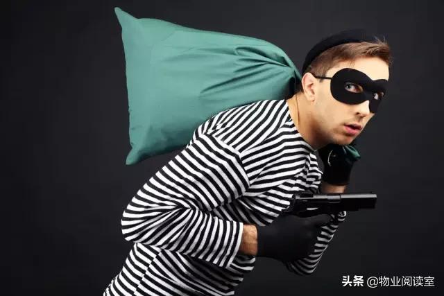年关将至小偷猖狂大家注意防范,过年赶集提防小偷需要注意这几点