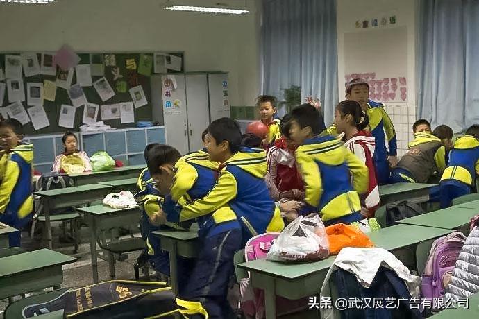 课间学生追逐打闹行为如何合理引导？