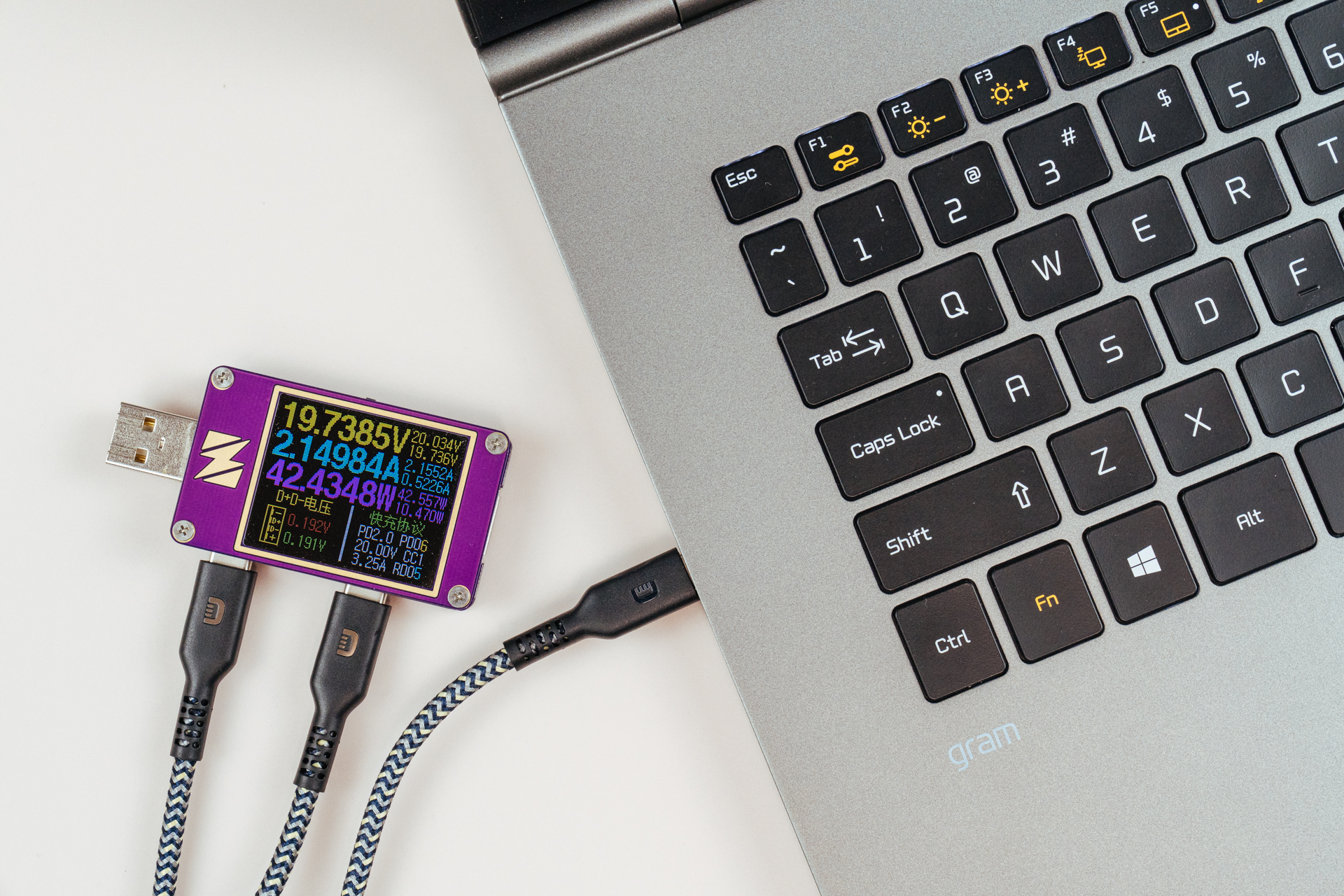 iphone1335w快充测评,iphone13充电头倍思评测