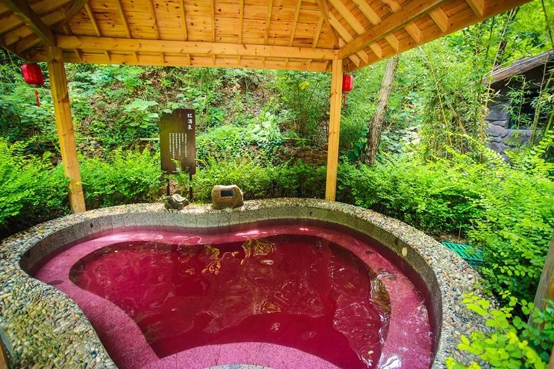 郑州周边这9个特色温泉，够“约泡”一整个冬天，你想去哪个？