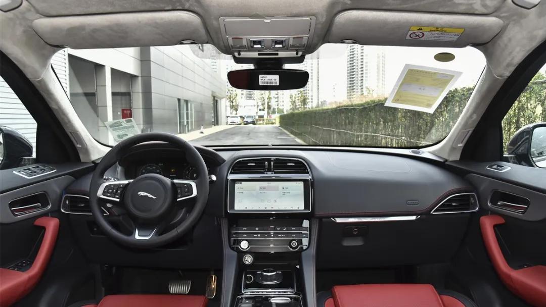 打骨折的豪车,打骨折的豪华车