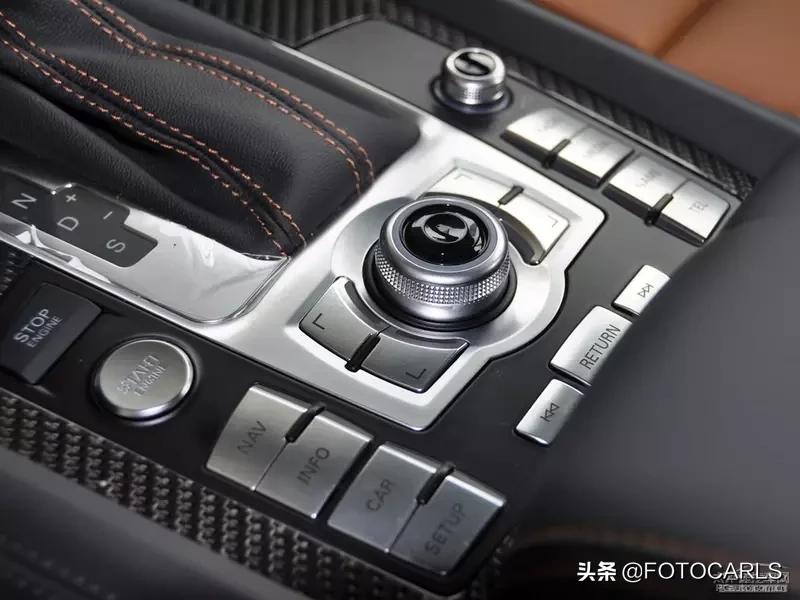 奥迪q7v12柴油版越野视频,奥迪q7v12柴油6.0发动机质量