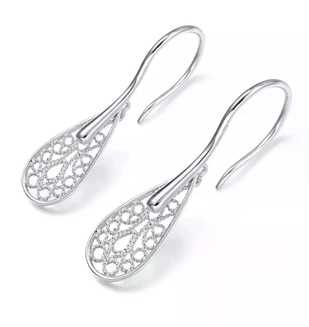 首饰没有钢印是真的吗,为什么现在的首饰比较不值钱