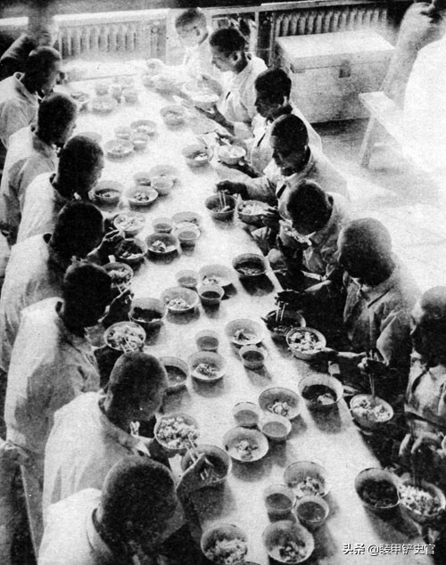 炊具做刀枪、饭勺打屁股：旧日本海军炊事兵的苦逼生涯