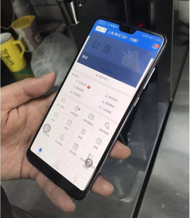 加盟商亏损2个亿，饿了么未来餐厅遭“围堵”｜餐见