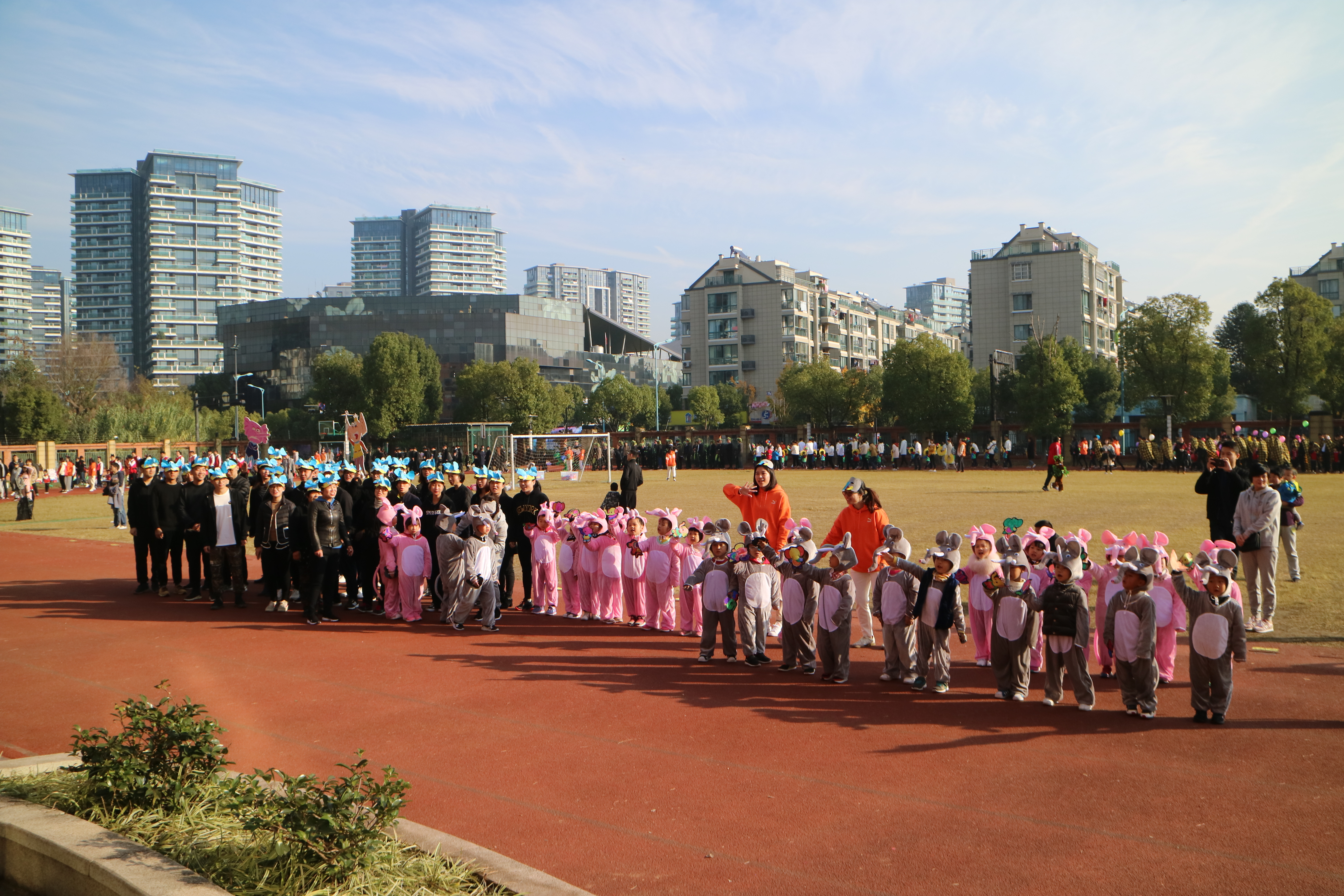 运动为主题的儿童绘本亲子表演,绘本亲子运动会