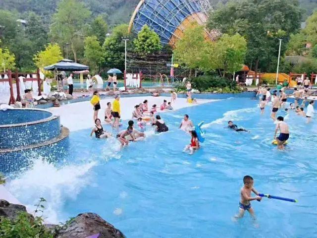 花水湾温泉度假酒店,金陵花水湾温泉酒店