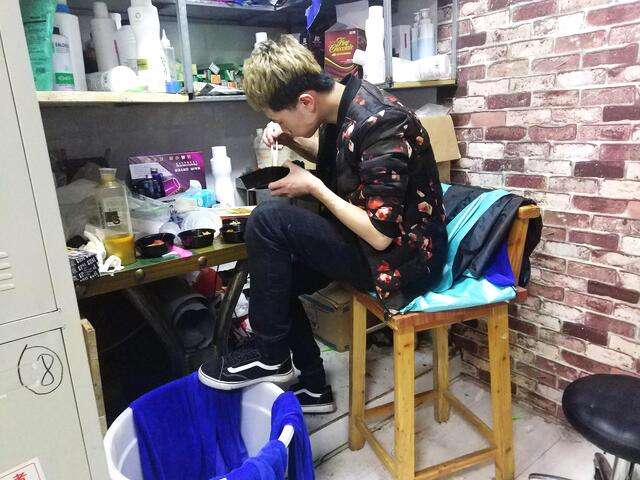 美发学徒的心酸话,一个美发学徒的生活日常